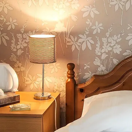 Leaded Light Guest House-3